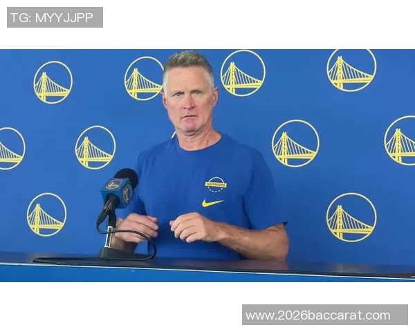 库明加回应续约争议称现场球迷与网络评论者看法截然不同