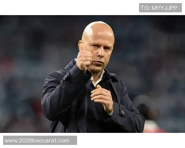 早报：皇马主场意外失利塞尔塔染红三人利物浦高层力挺斯洛特教练