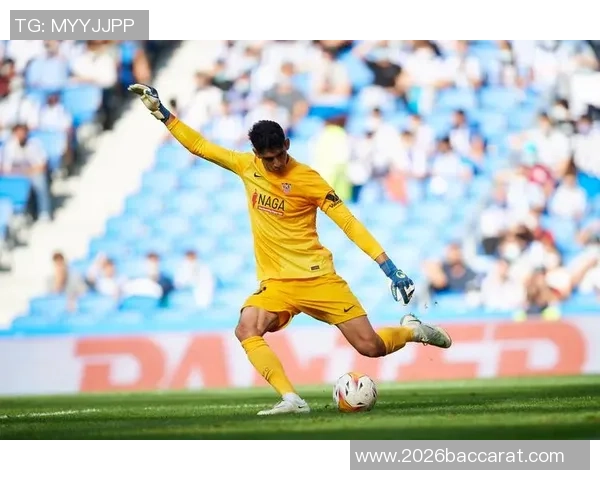 巴德吉因轻微不适缺席合练仍有望入选加泰德比大名单